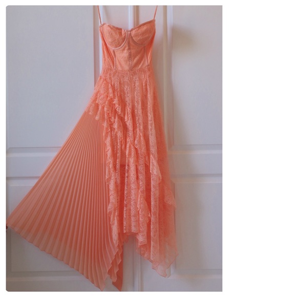 ALICE AND OLIVIA Bree Ruffle Pleated Midi Dress - Picture 10 of 13